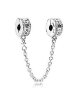 💝💞NWT  Pandora Safety Chain Clip Bracelet Charm